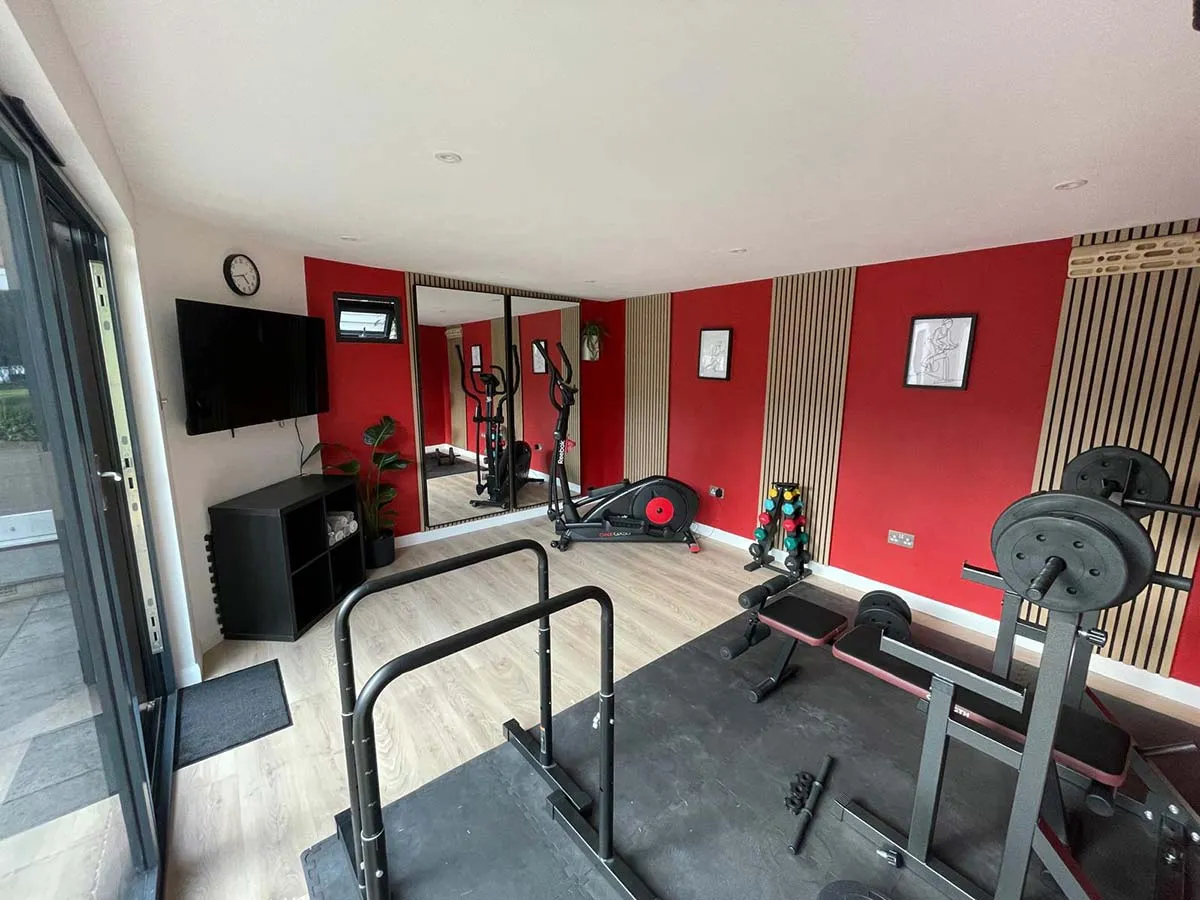 stunning garden room gym in Leamington Spa warwickshire built by dpm garden rooms